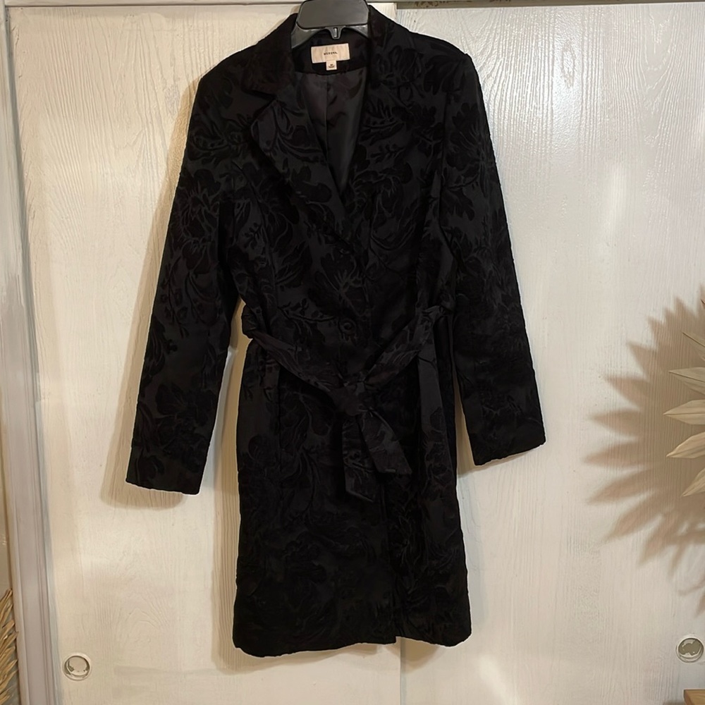 Women’s Black Floral Blazer